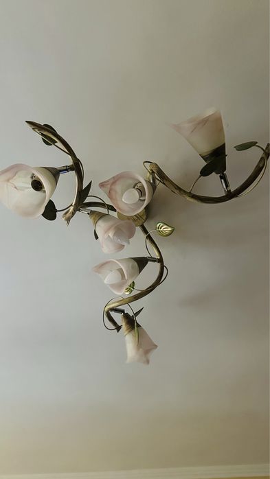 Люстра на 6 світильників