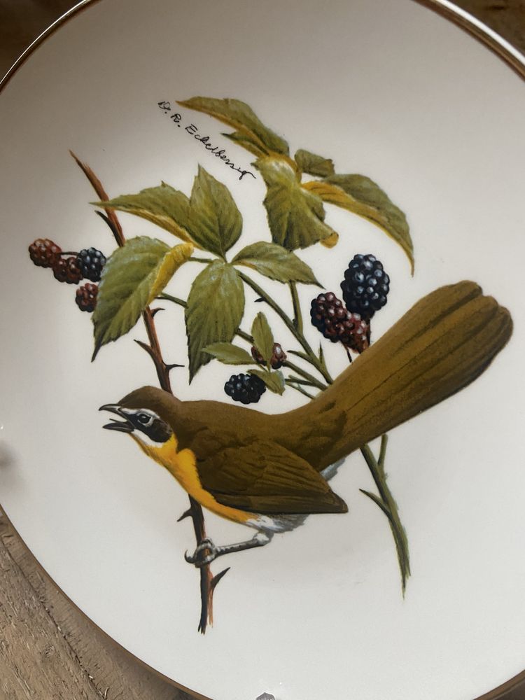 Декоративні вінтажні тарілки Avon North American Songbird птахи