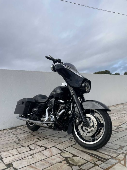 Harley davidson street glide