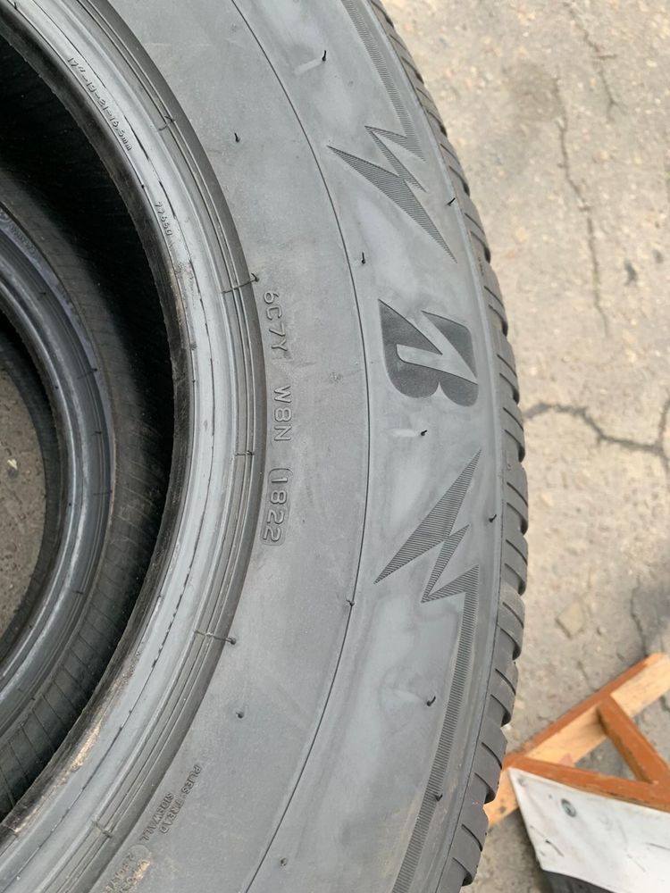 Шини 265/65 R17 Bridgestone літо 2022р,6,7-5,7мм