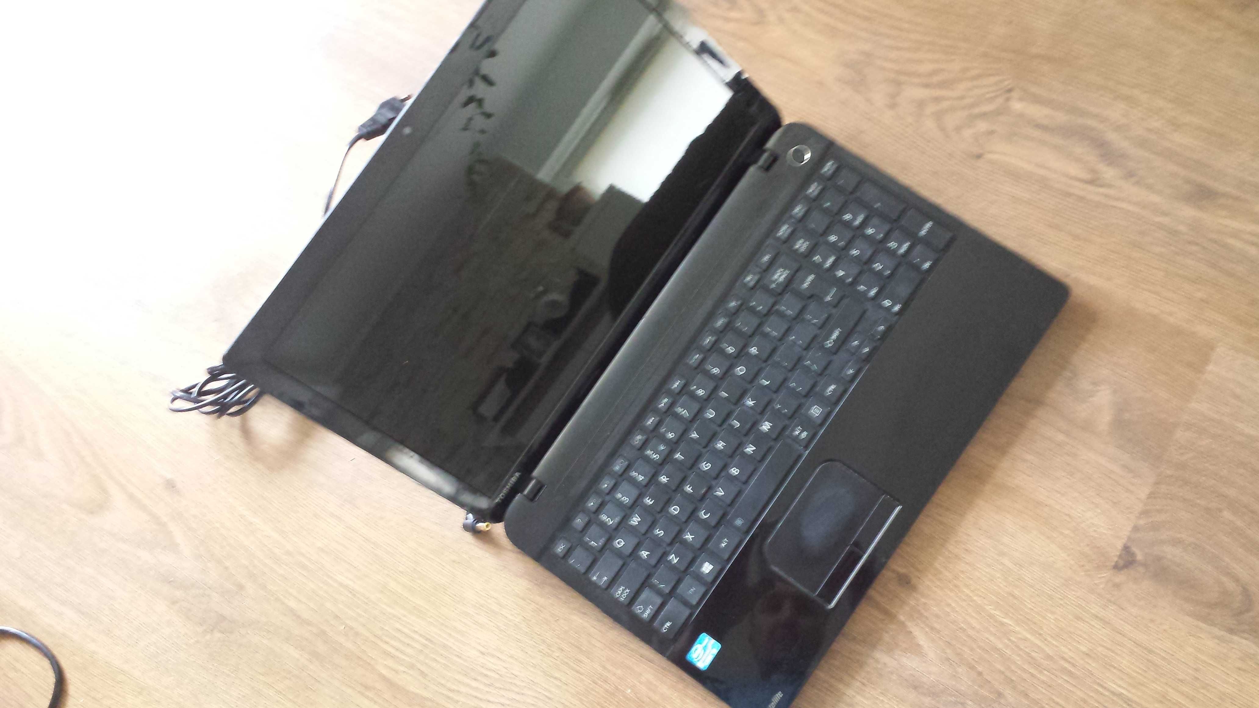 Laptop toshiba satellite c55-a-1fp