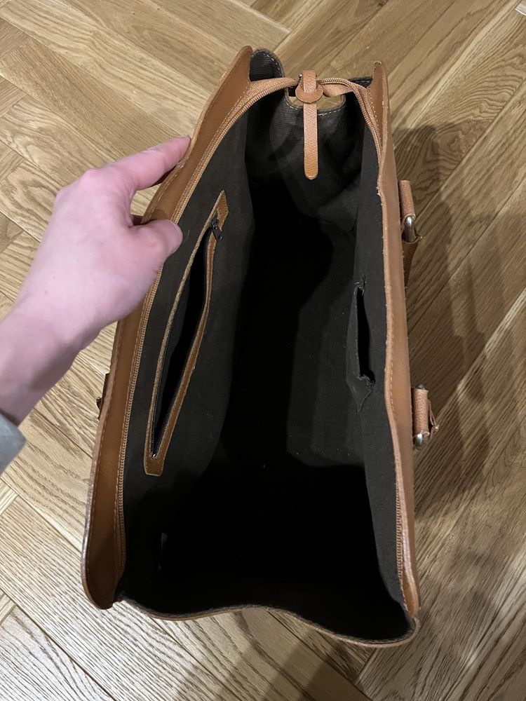 Torebka torba do ręki brązowa skórzana zapinana