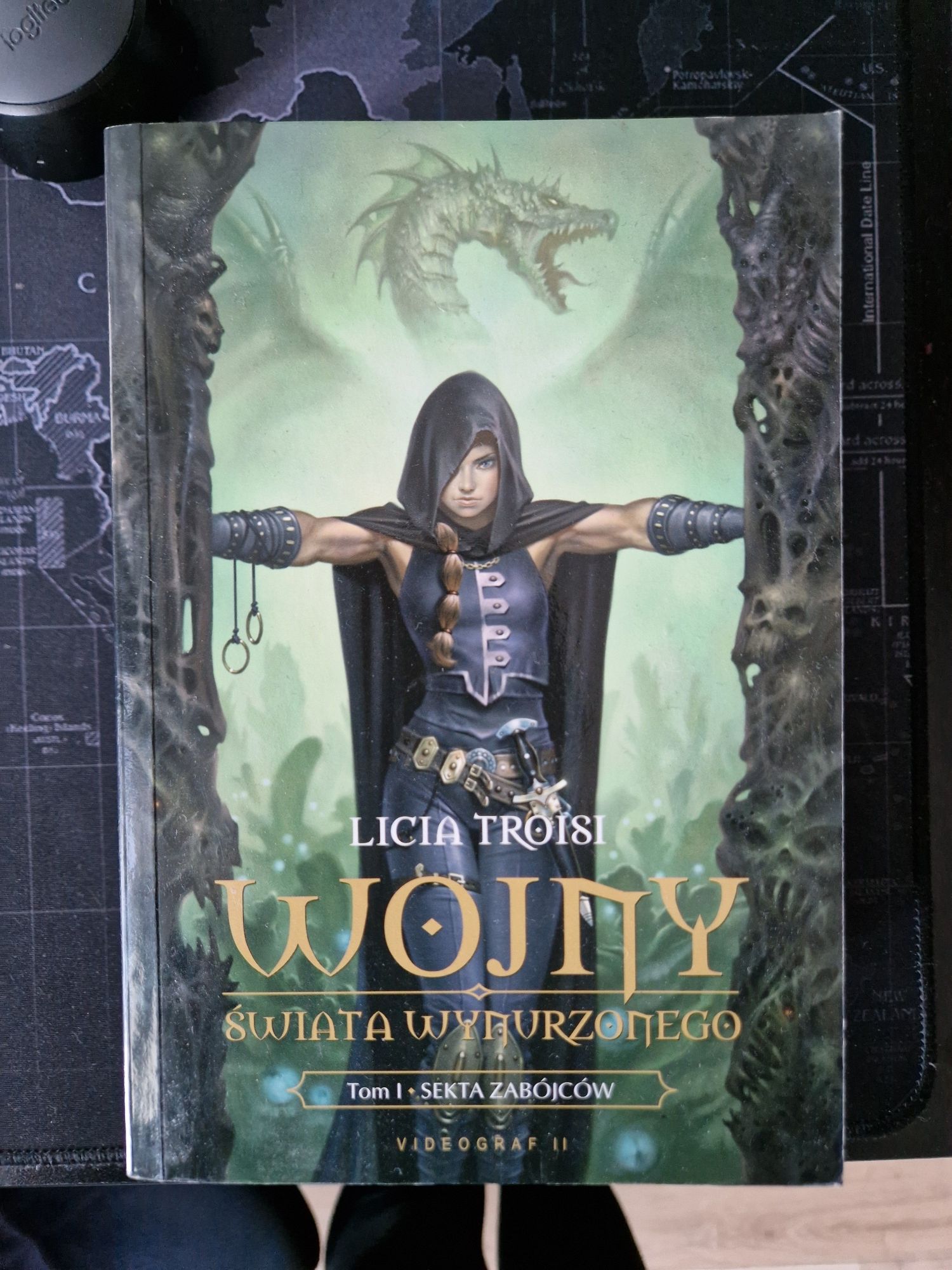 Książka "Wojny świata wynurzonego" tom I