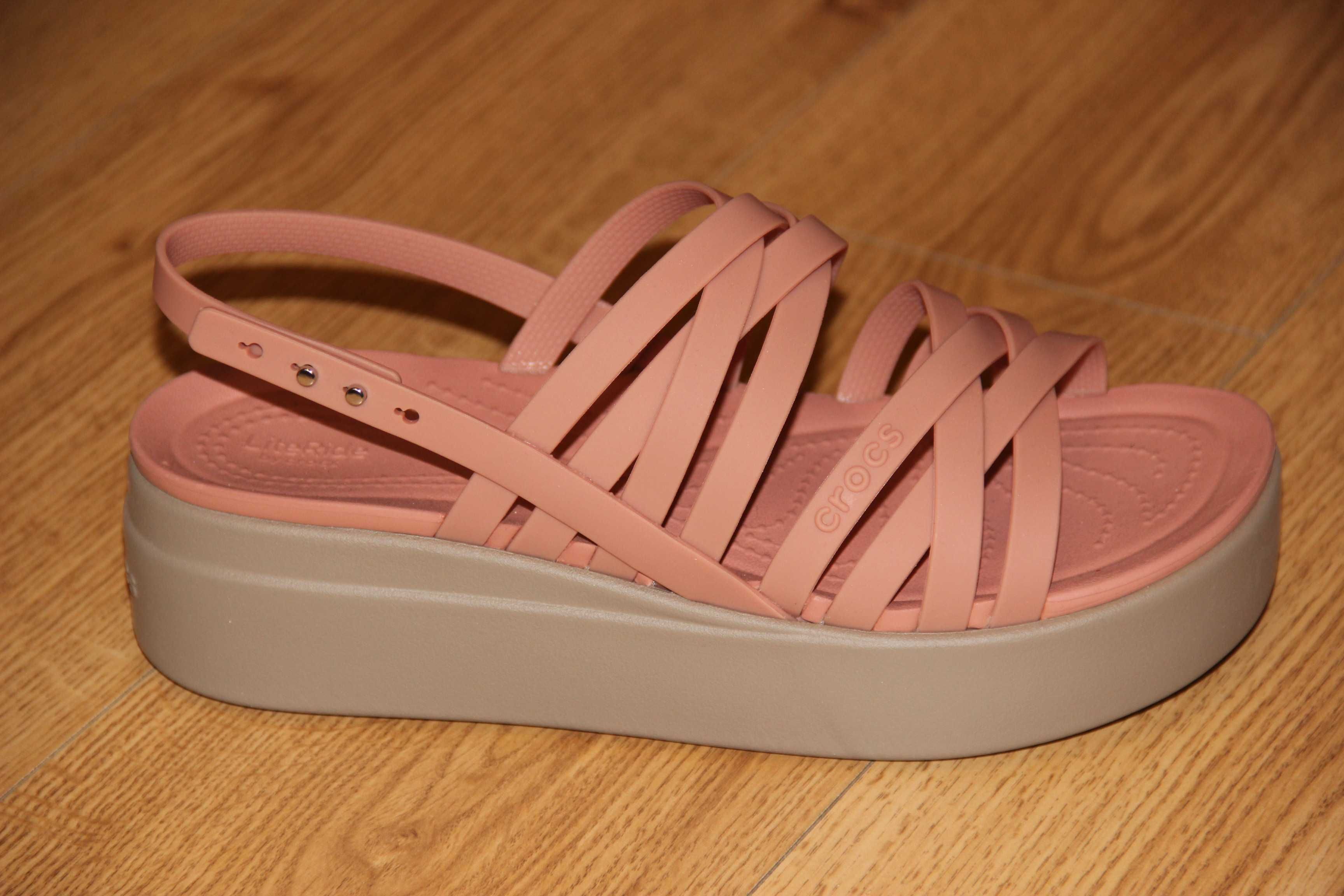 Женские босоножки Crocs Brooklyn Strappy low wedge W9 Крокс