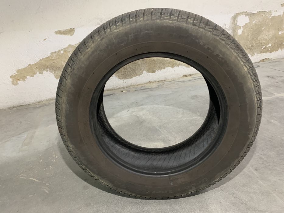 Pneu BFGoodrich 225/65R17  para Honda CRV