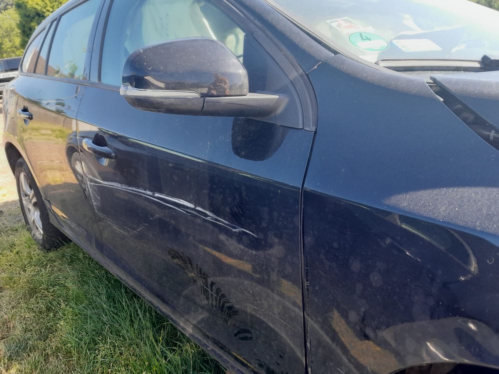 Volvo v60 2.0 D uszkodzony