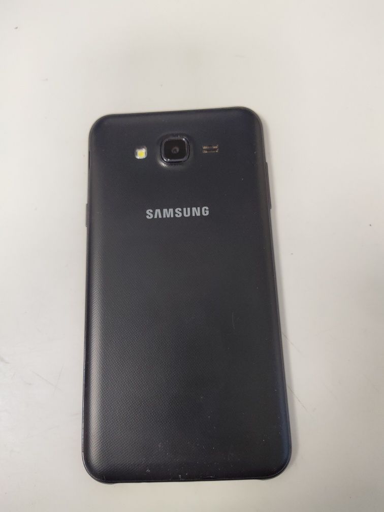 Samsung GALAXY J7 Neo