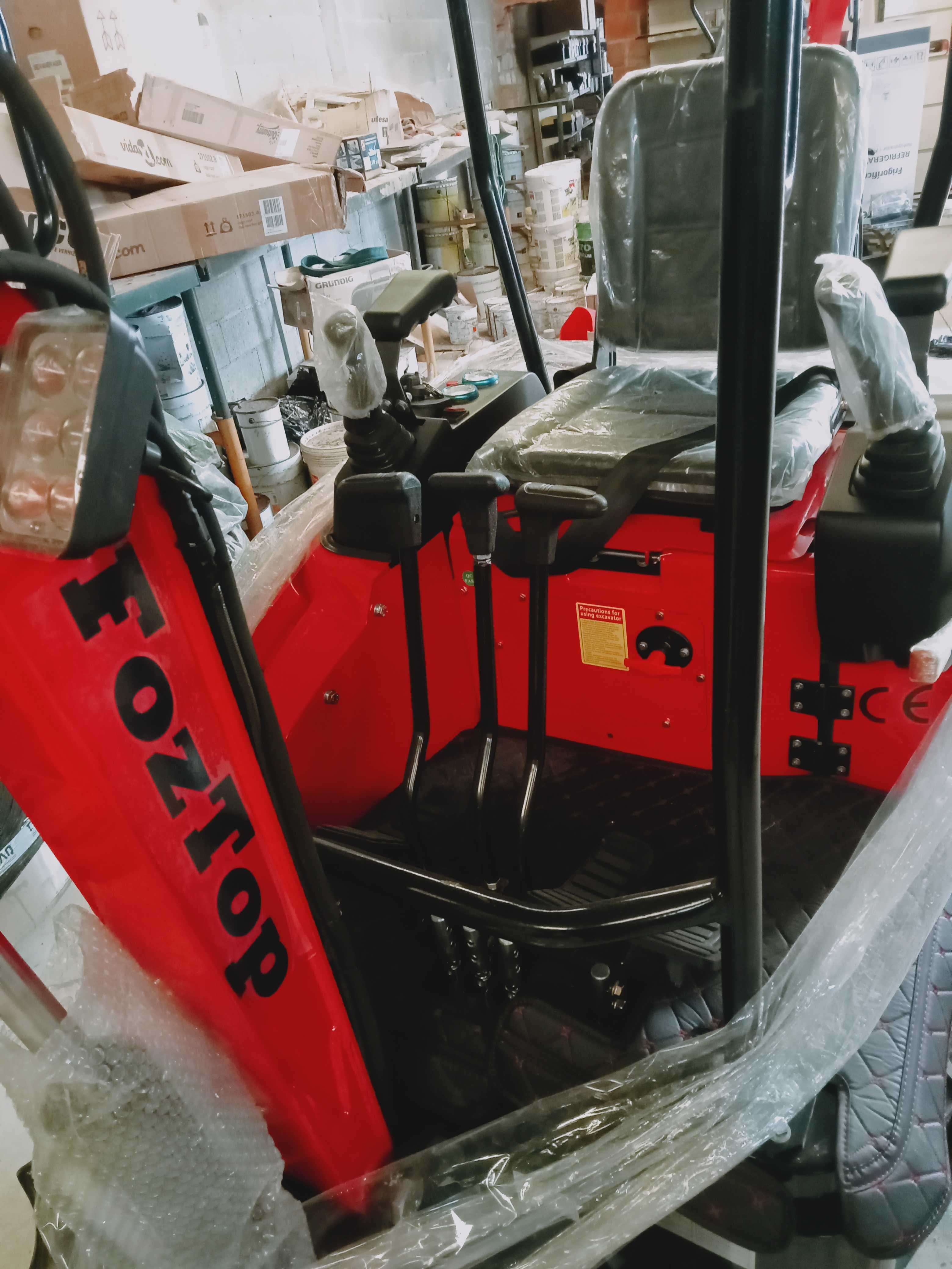 Mini Escavadora 1500kg
