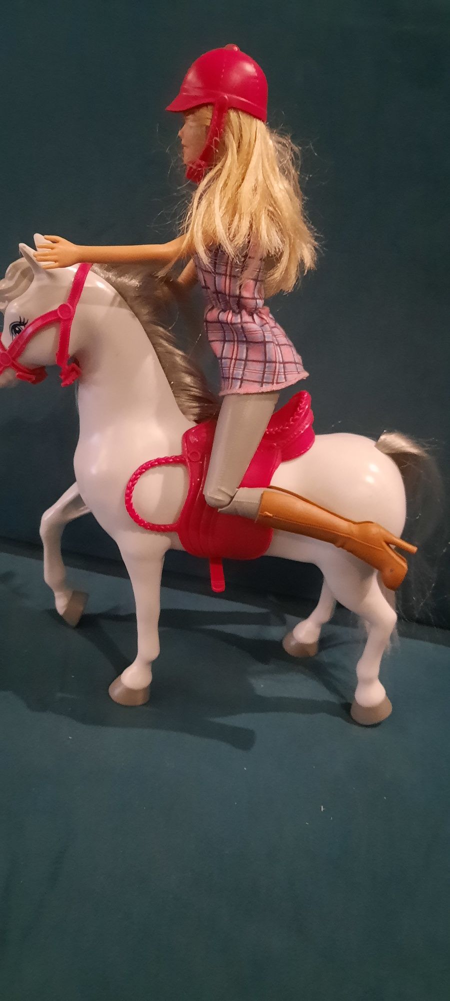 Lalka Barbie z koniem