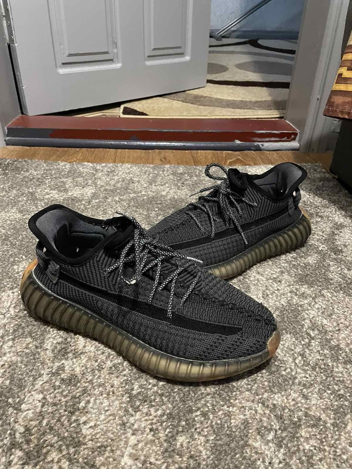 Yeezy boost 350 v2