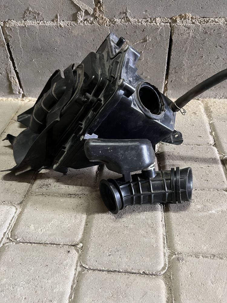 Корпус воздушного фільтра Loncin CR 4 в хорошому стані