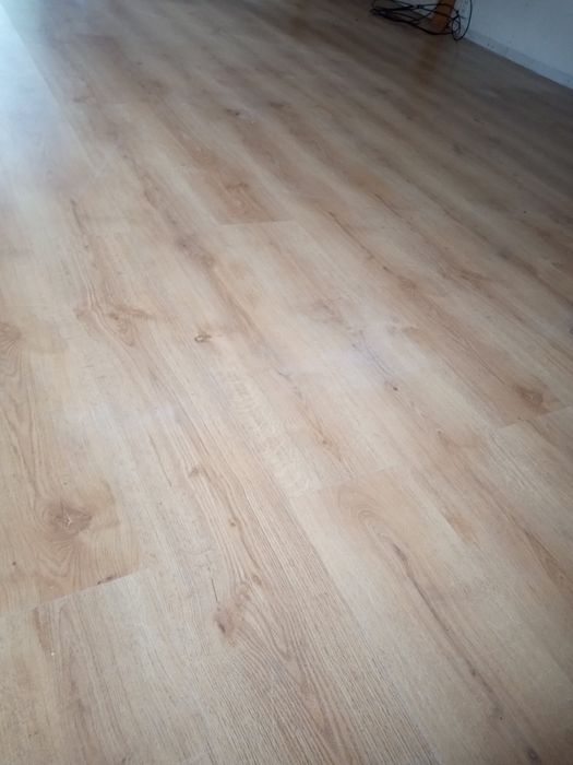 Panele podłogowe używane