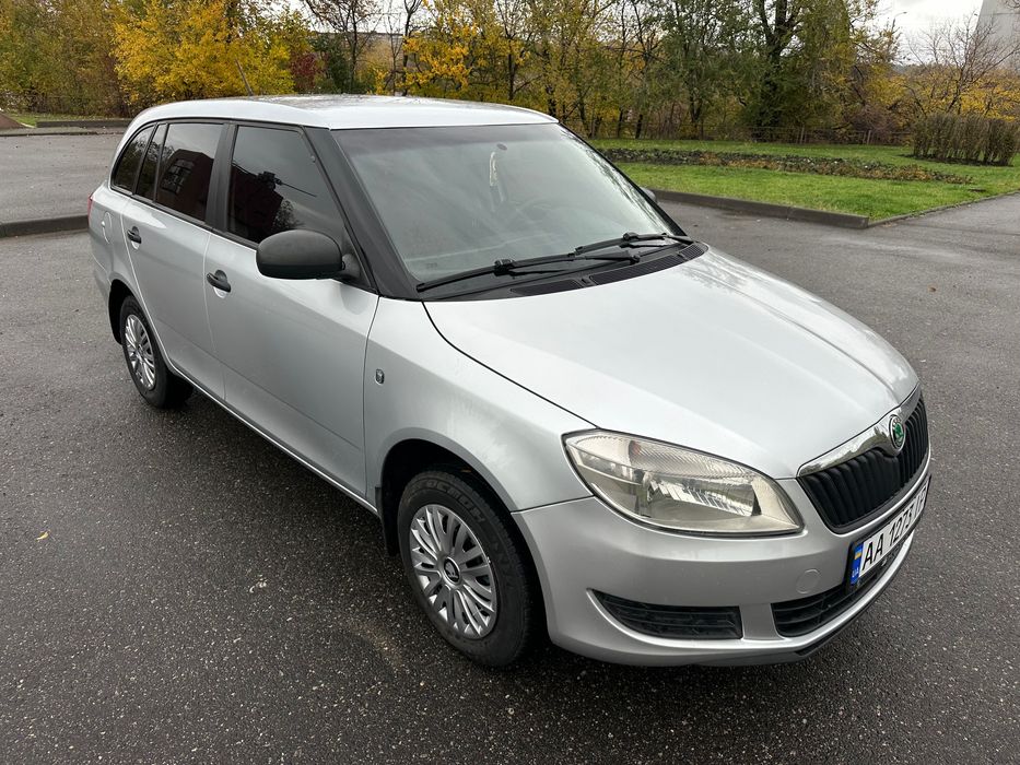 Продам Skoda Fabia 2014 1.4 gaz/benz