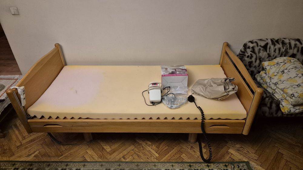 Łóżko rehabilitacyjne sterowane elektrycznie pilot materac 90x200