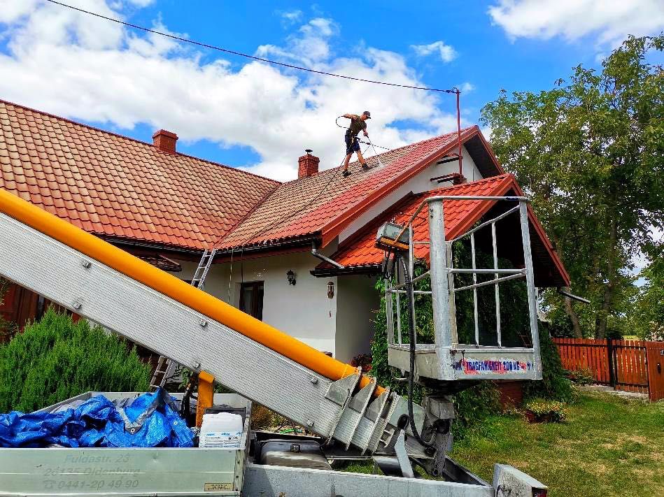 Malowanie elewacji, dachów, konstrukcji stalowych, czyszczenie kostki