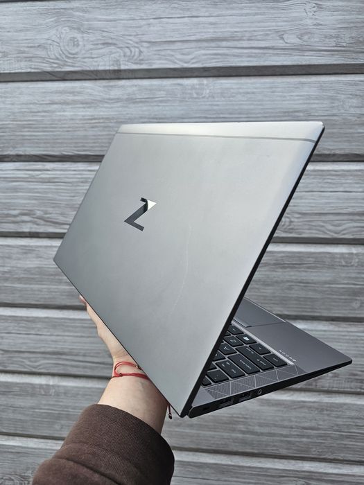 HP Zbook Firefly 14 G7 i5-10210U 16/256GB SSD FullHD IPS