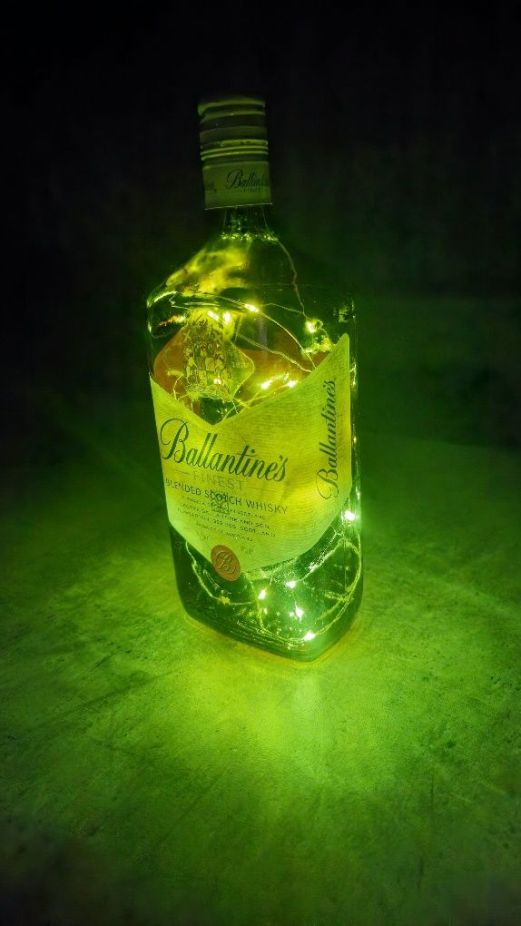 Unikatowa Lampka LED. Jagermeister , Ballantines , Metaxa i inne.