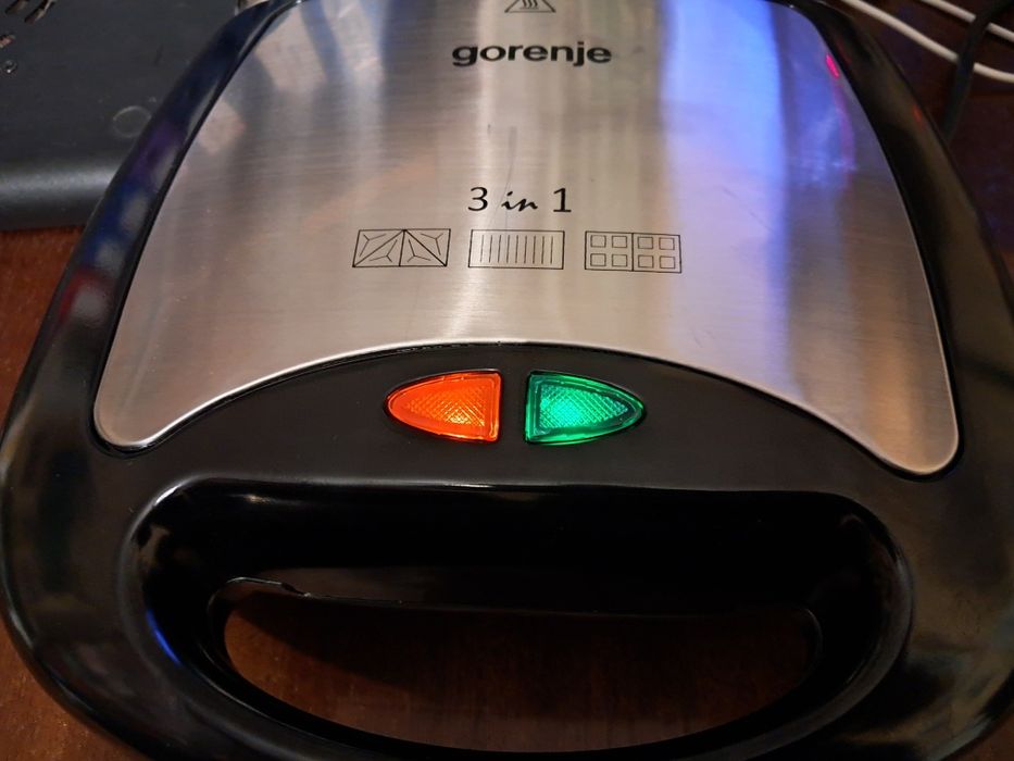 Бутербродниця Gorenje SM703 BK, вафельниця, тостер