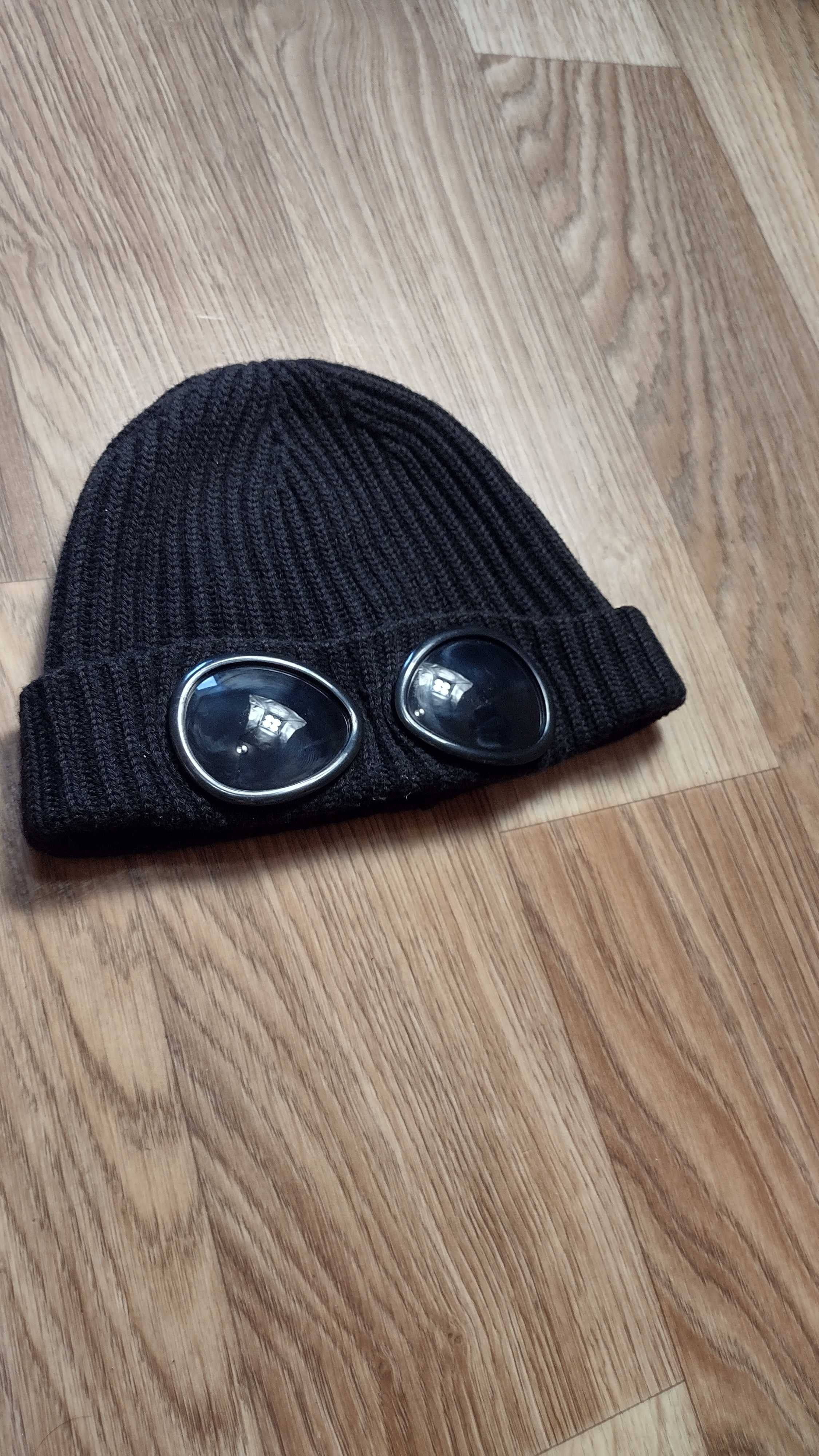 CP Company шапка з лінзами