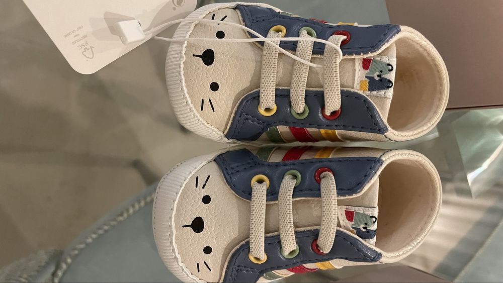 Sapatos Mayoral-novos