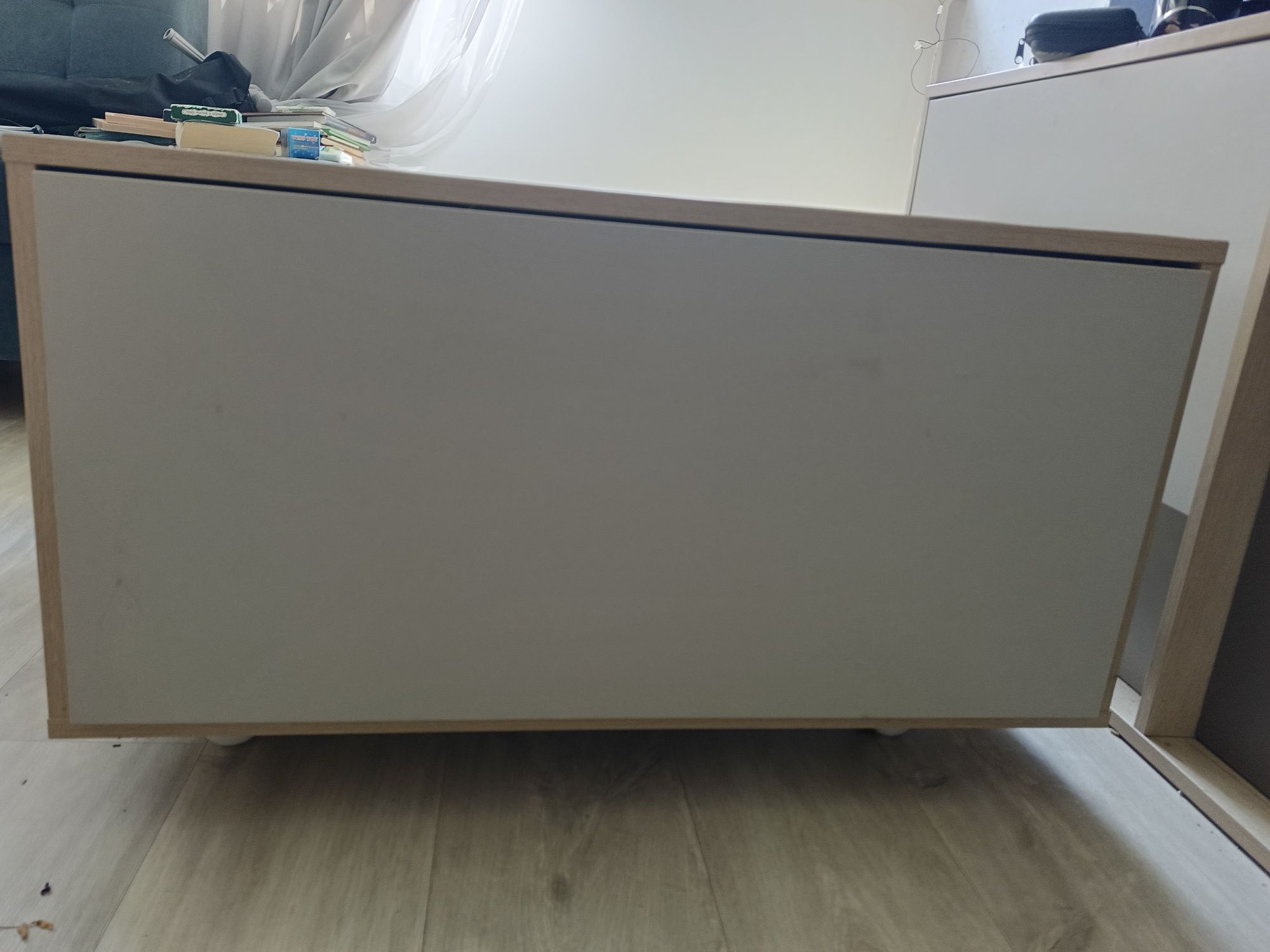 Sprzedam stolik o wymiarach arach 80x80x45.5