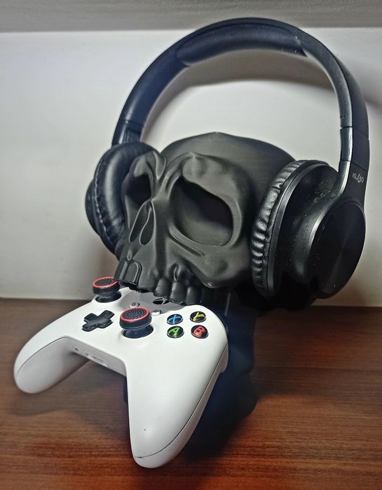 Підставка для навушників і джойстика