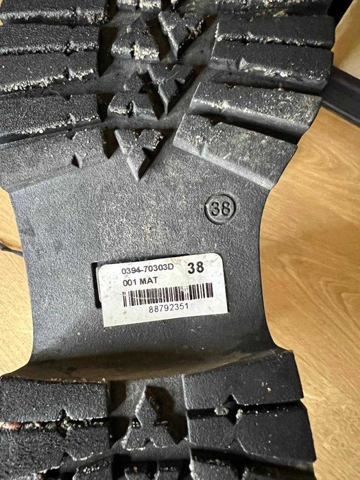 Женские кожаные ботинки / берцы. Демисезон. Размер 38