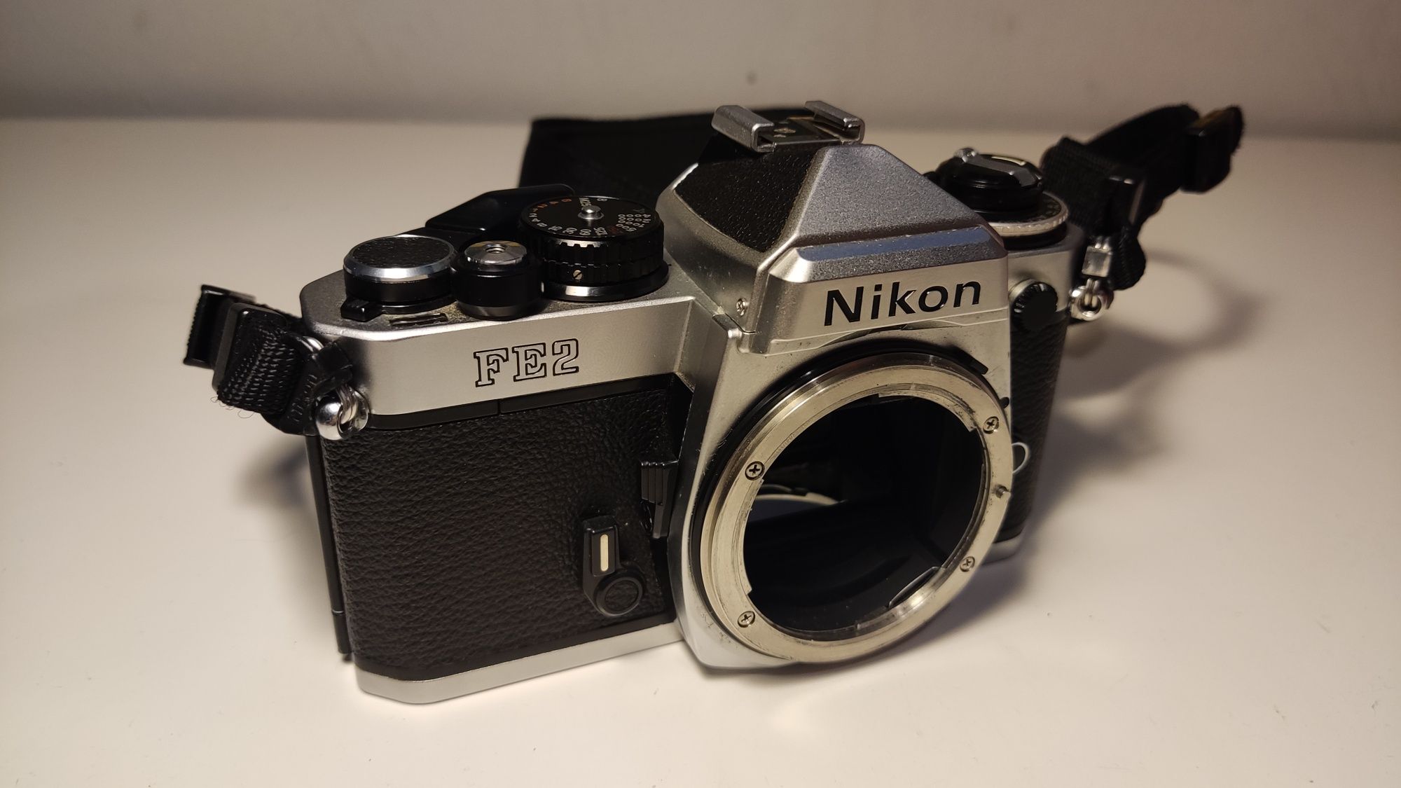 Nikon FE2 em muito bom estado