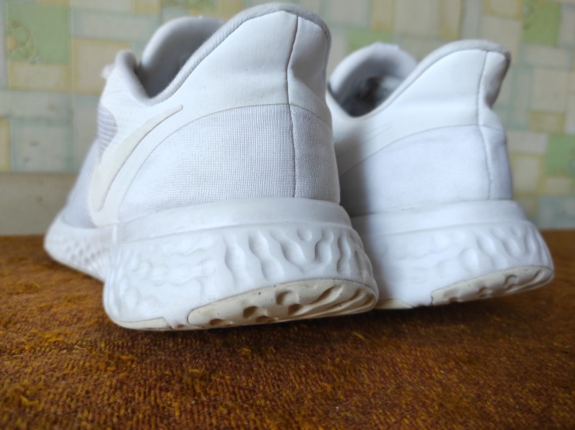 Кроссовки "NIKE REVOLUTION 2",100 %оригинал, р. 43