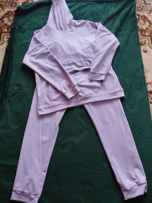 Спортивный костюм