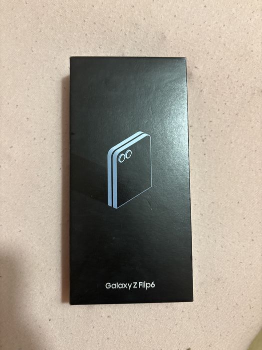 Galaxy Flip 6 niebieski 256gb/12gb jak nowy
