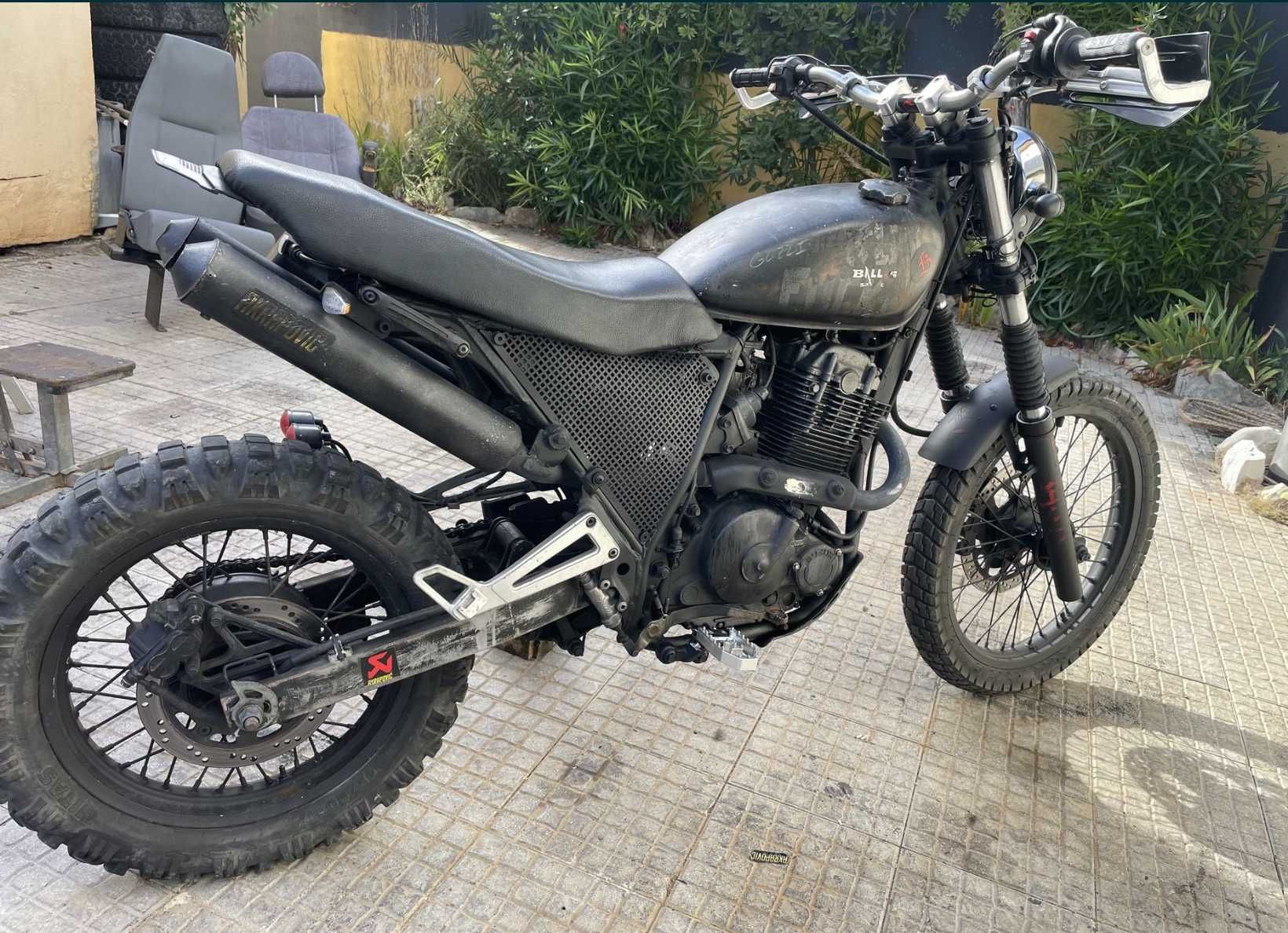 Susuki Dr RSE 650 Srambler