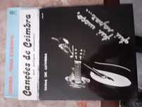 Discos de vinil com respetivas capas