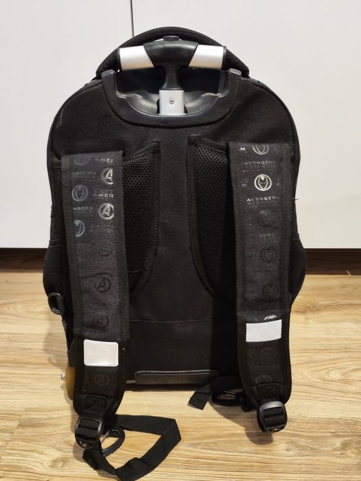 Duży plecak Iron Man na kółkach Beuniq Black dla chłopców

Duży plecak