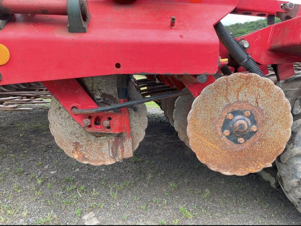 Vaderstad Rapid 300 siewnik talerzowy agregat uprawowo-siewny