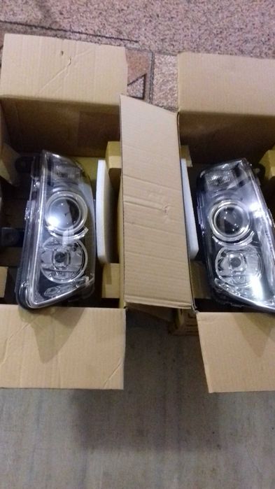 Фара Audi А6 С6  Нові