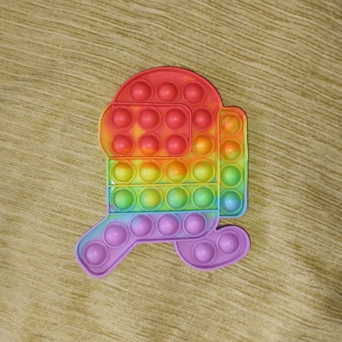 Поп ит амонг  ас