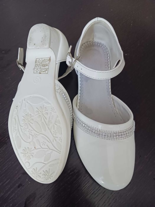 Buty komunijne dla dziewczynki