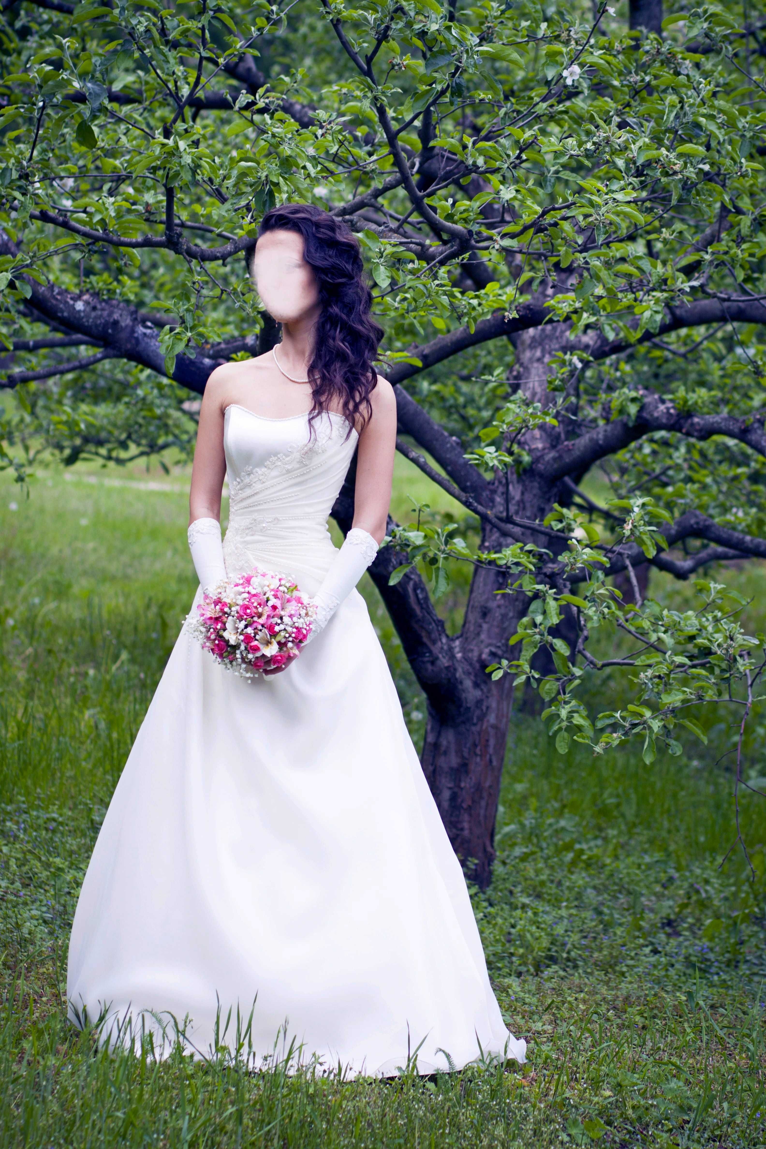 Элегантное свадебное платье размер XS-S + перчатки + ожерелье + клатч