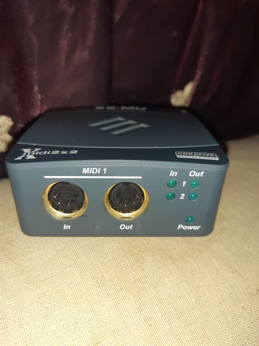 Sprzedam interfeis E-Mu Xmidi 2X2 32 Kanałowy USB MIDI Model EM8750