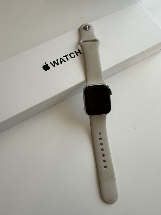 Apple Watch SE (2nd Gen) 40 mm