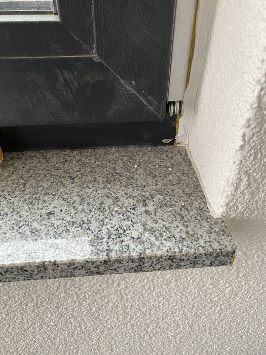 Parapety granitowe , blaty na stoły, stoliki, ławy ,itp.