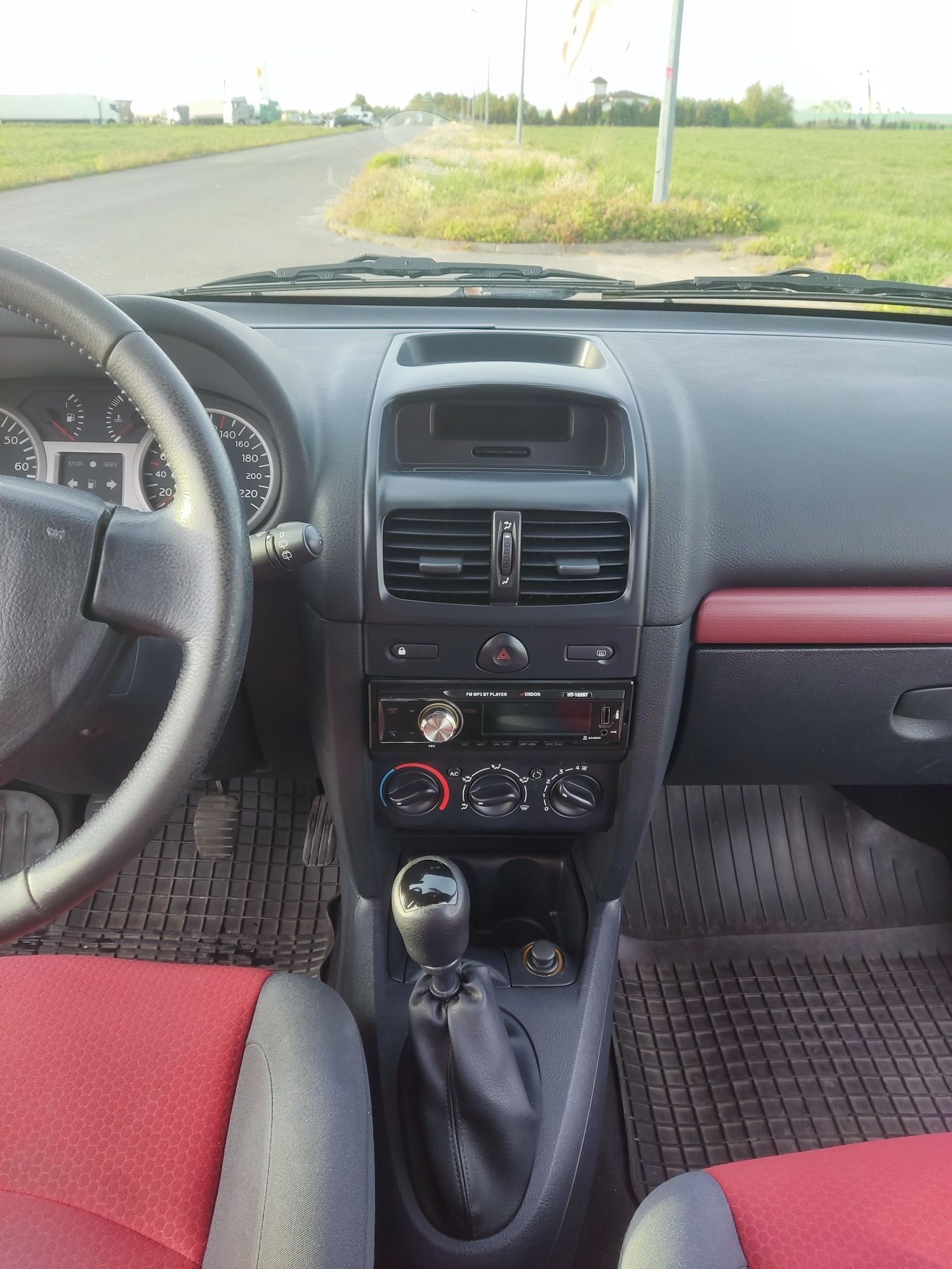 Renault Clio 3D 1.2 16V 75KM – 2003 r. klimatyzacja