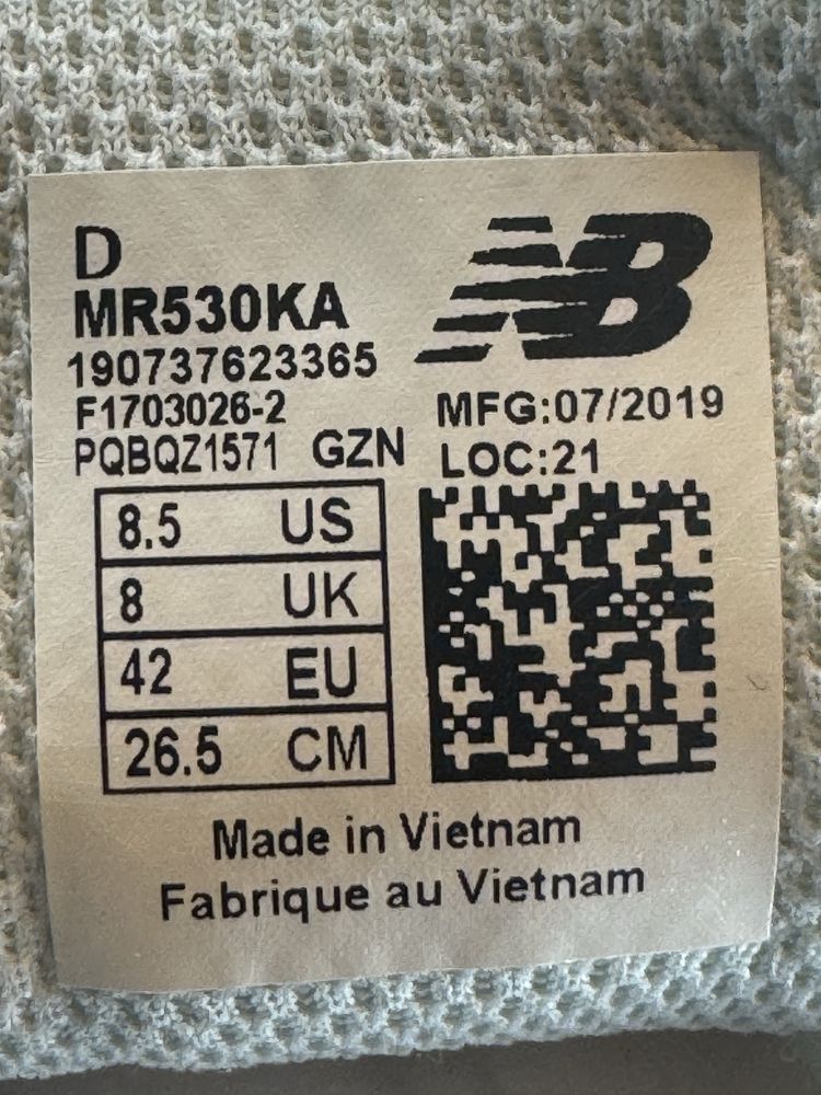 Кроссовки New Balance, размер 41