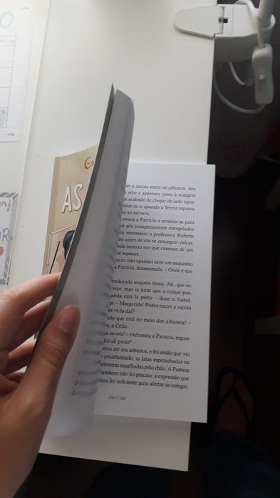 Livro "As Gémeas" voltam ao colegio 2 - Completamente NOVO
