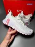 W NIKE FREE Metcon 6