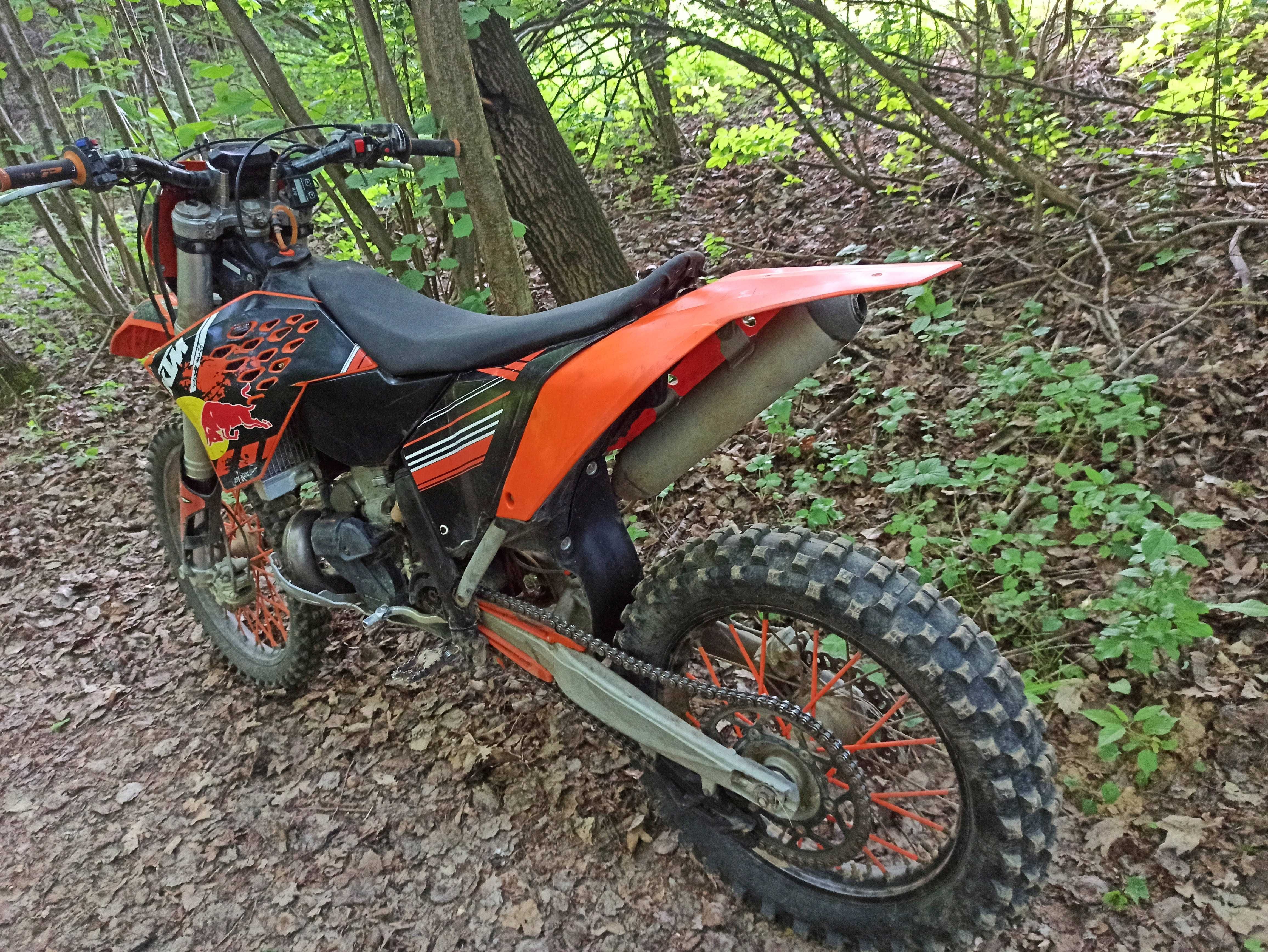 KTM EXC 300 A2 zarejestrowany na dotarciu