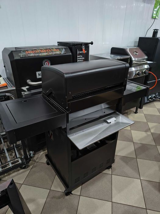 Solidny Grill gazowy z szybą miejscem na butle LANDMANN  BLACKCOOK 3+1