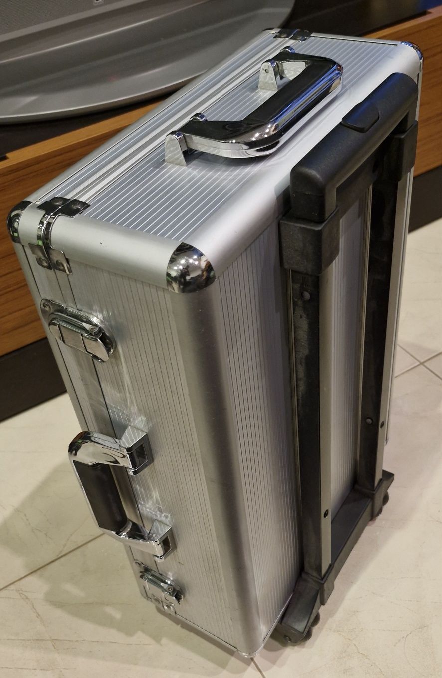 Roland VM-3100 c/ Case