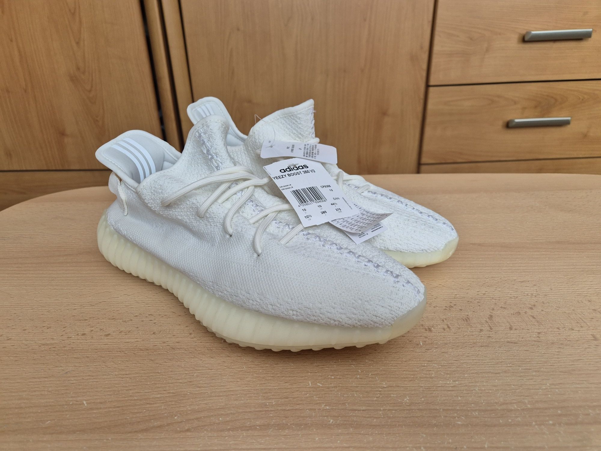 Adidas yeezy Boost 350 v2 cream triple white CP9366